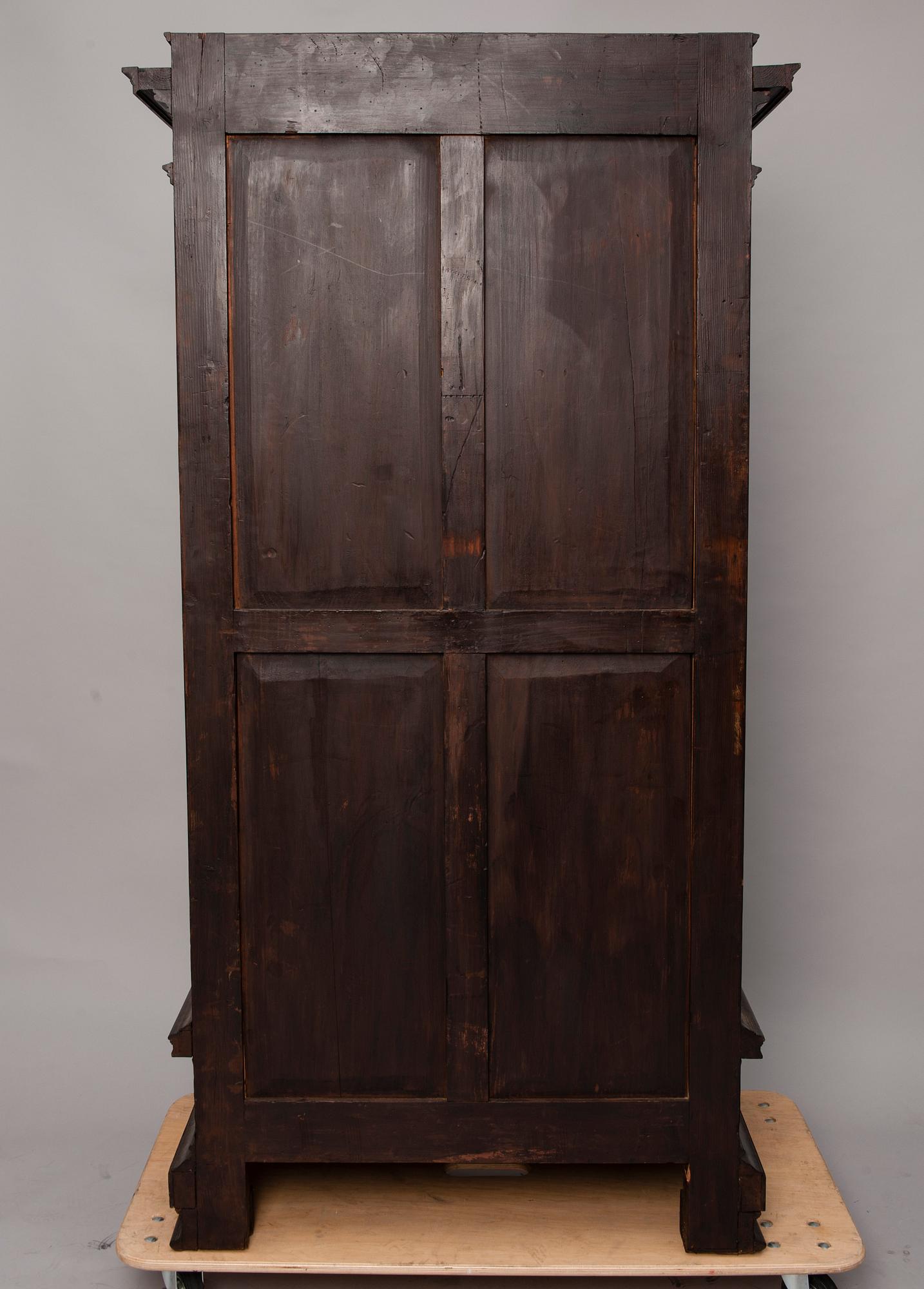 SKÅP, renässansstil, 1800-luvun loppu.