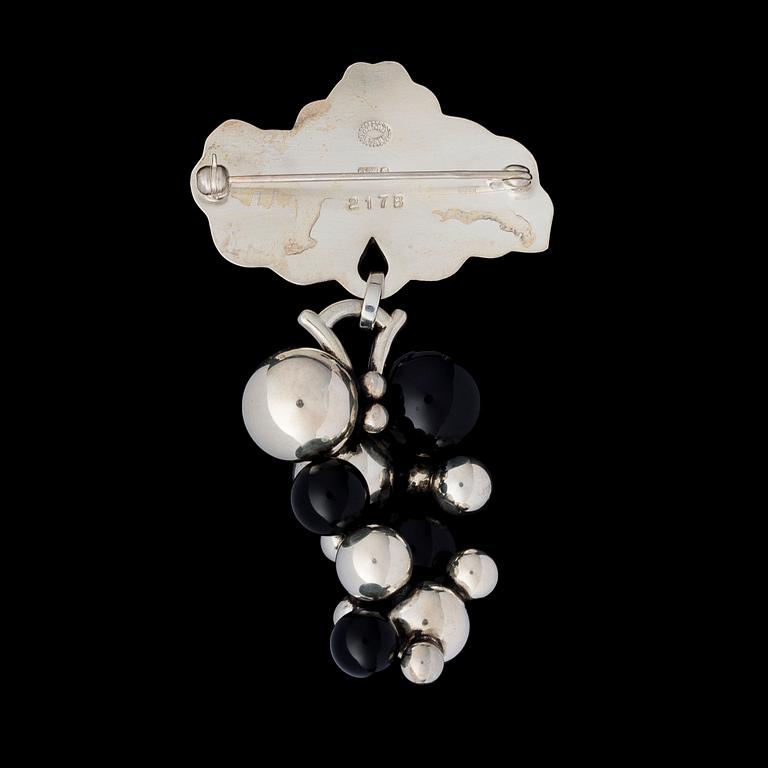 GEORG JENSEN, brosch "Moonlight grapes", svart agat, silver.