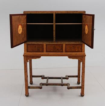 SKÅP, art déco, 1900-talets första hälft.