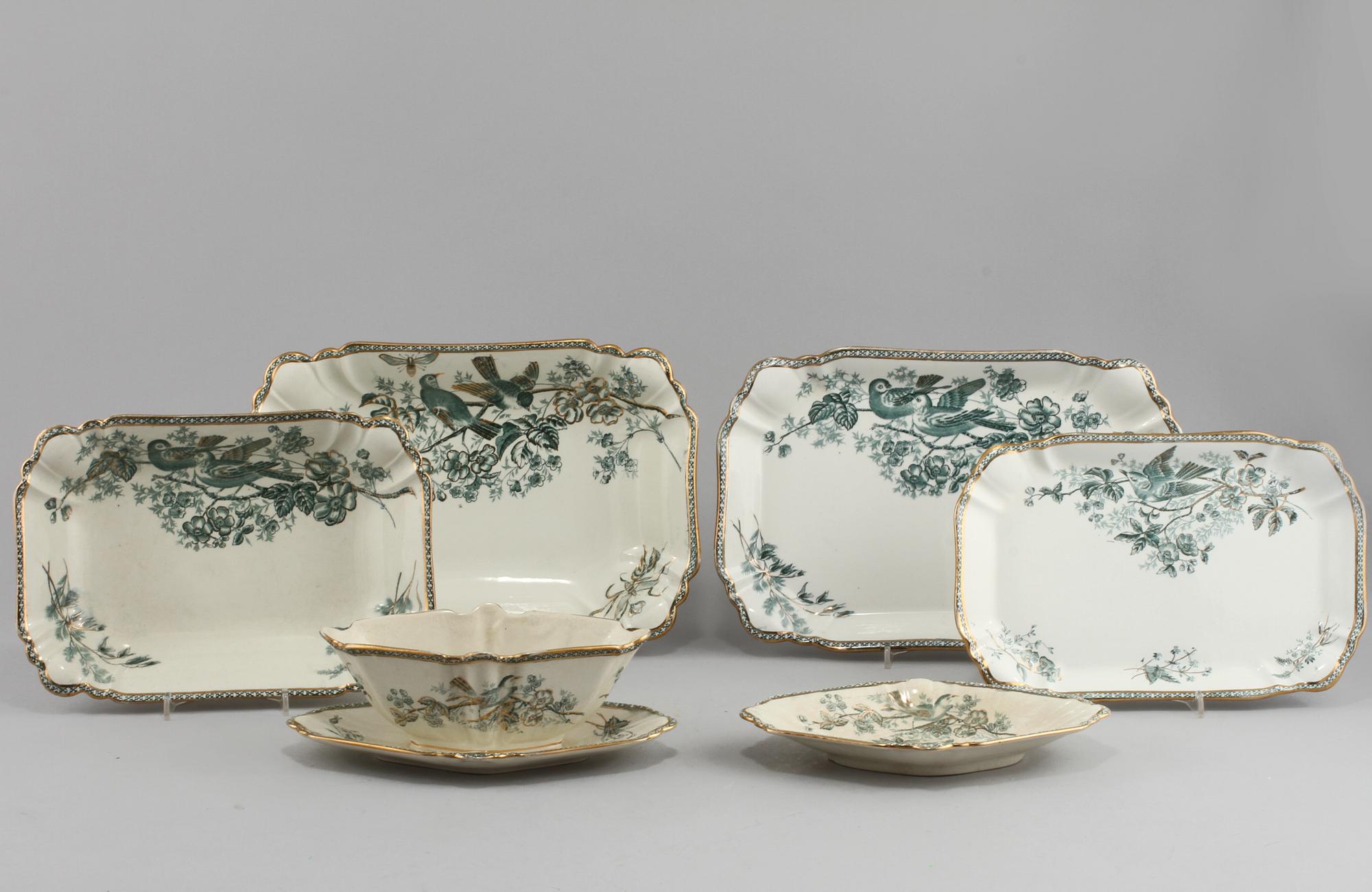 SERVISDELAR, 58 delar, flintgods, "Wexiö", Gustafsberg, 1900-talets början.