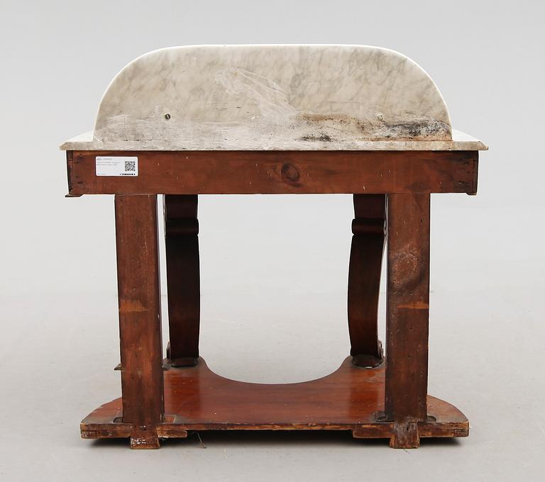 TOALETTBORD, England, 1800-talets andra hälft.