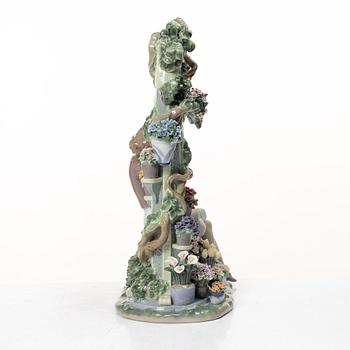 Juan Carlos Ferri Herrero, figurine, "Swing into Spring", Lladró, Spain, 2007 - 2011.