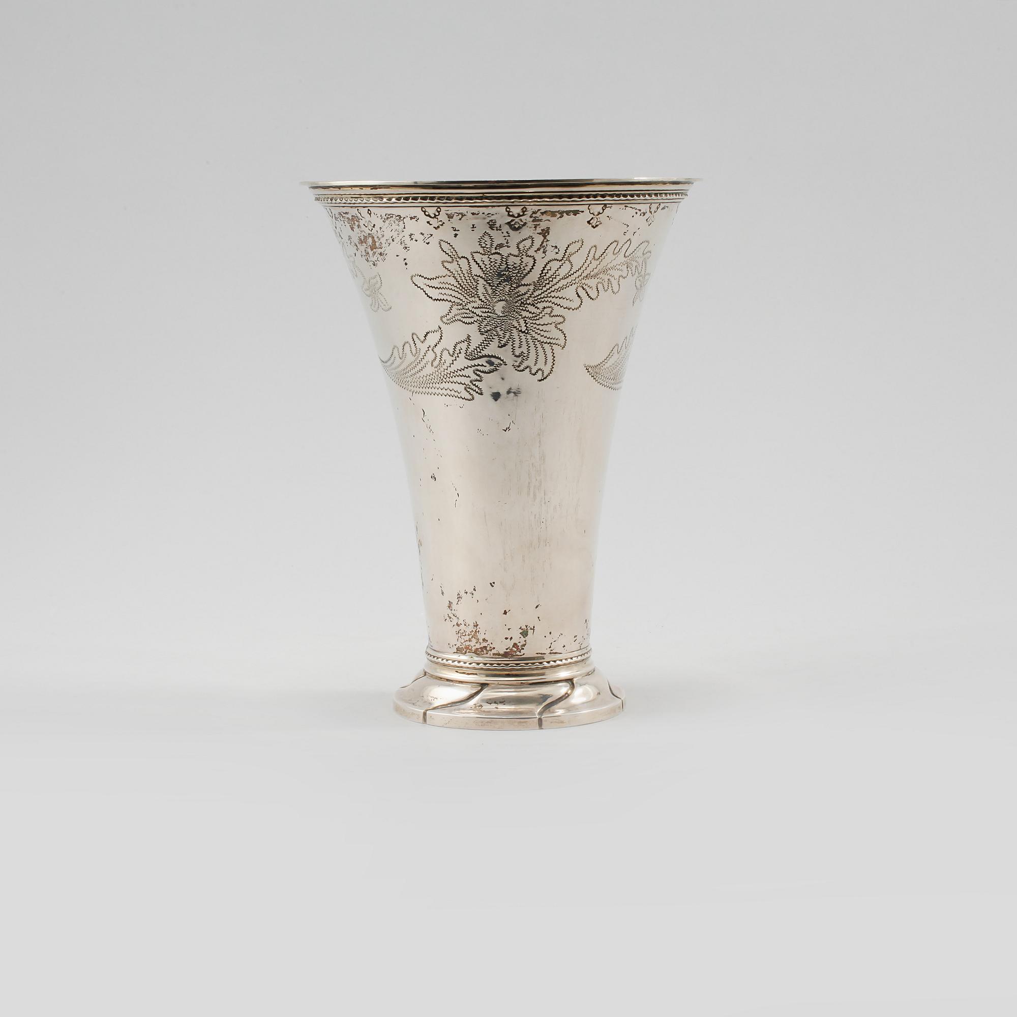 BÄGARE, silver, K Andersson, Stockholm, 1930. Vikt 490 gram.