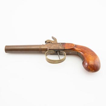 Percussion pistols, a pair, first half of the 19th century.