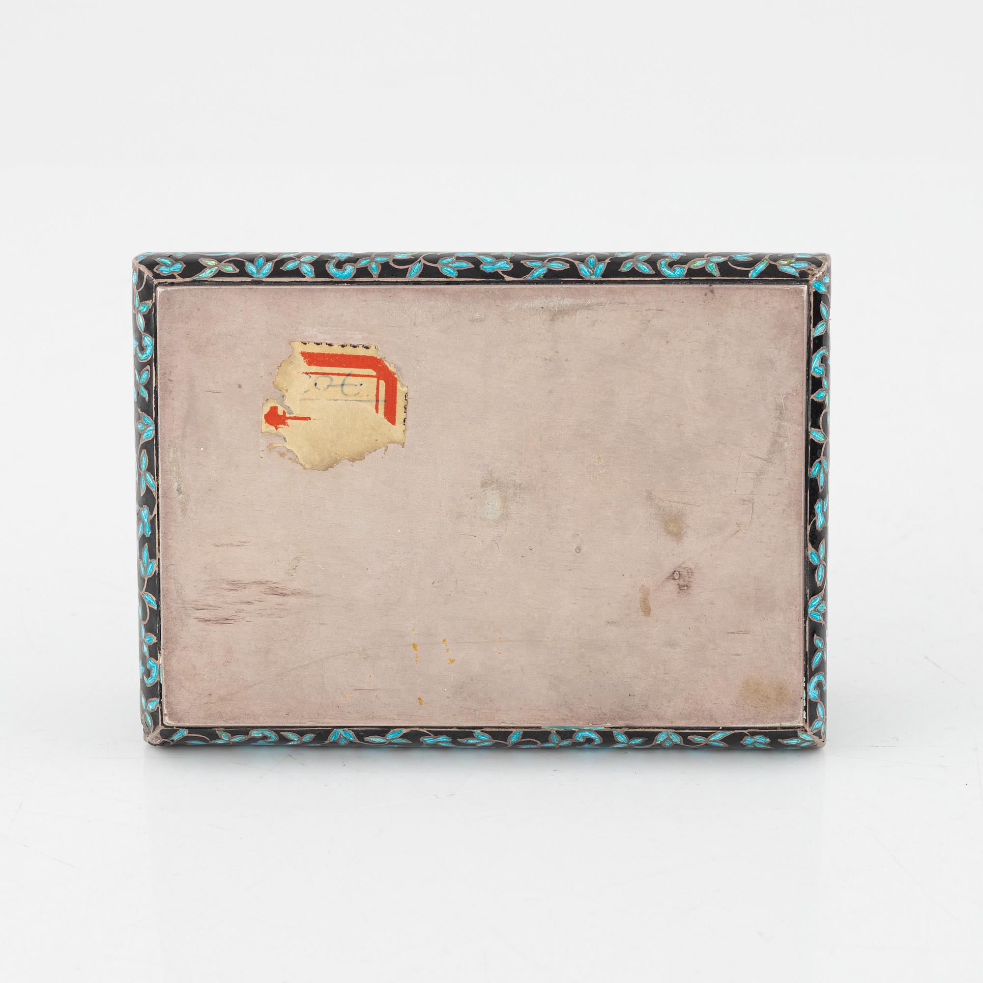 Ask, låghaltigt silver, sydostasien, 1900-tal samt dosa, emalj, persisk, 1900-talets andra hälft.