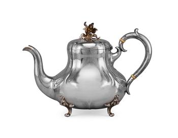 366. A TEA POT, 84 silver. Mathias Skytt St Petersburg 1869. Weight 813 g.
