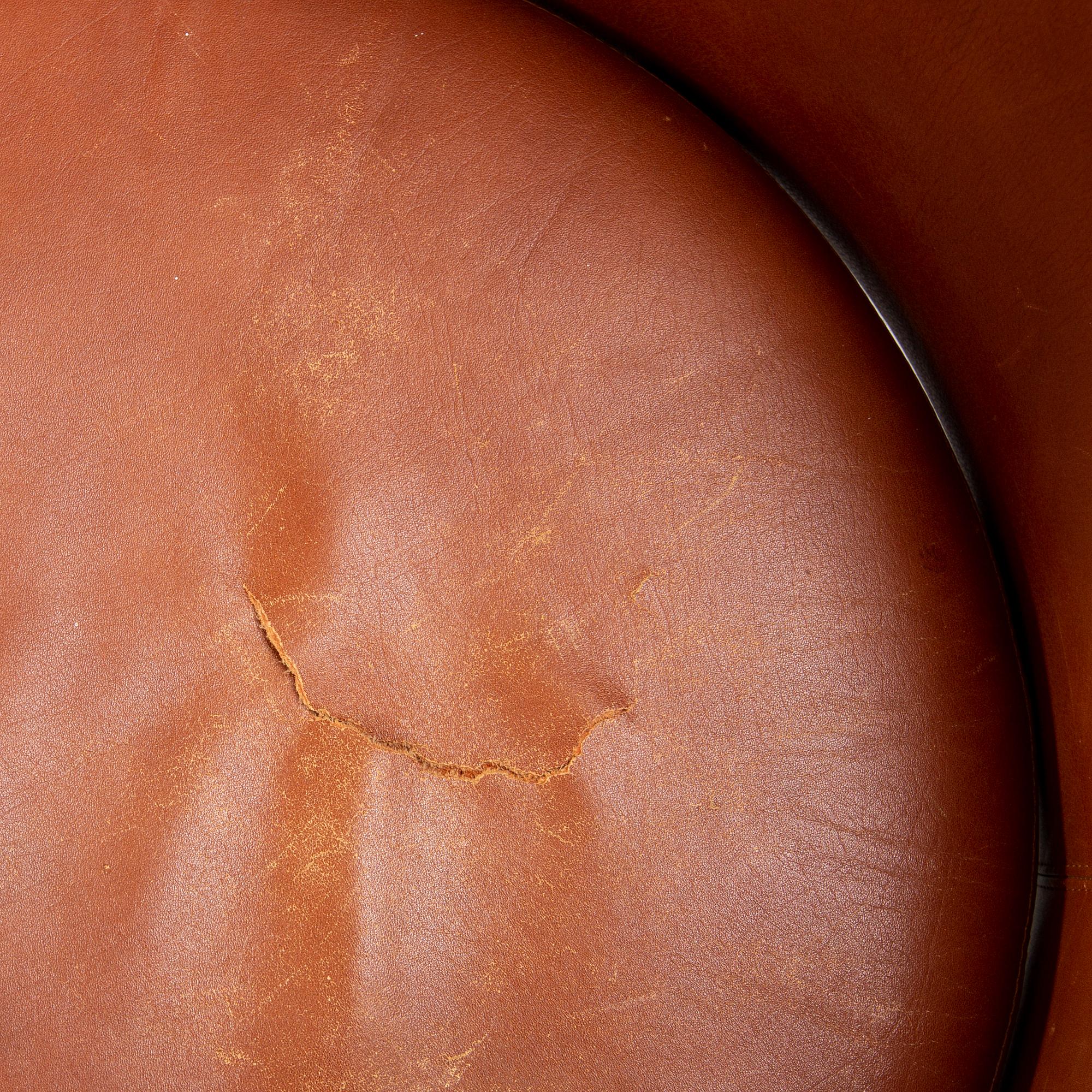 Armchairs, 2 pcs, 'Barbro', leather, by Björn Hultén for Gärsnäs, second half of the 20th century.