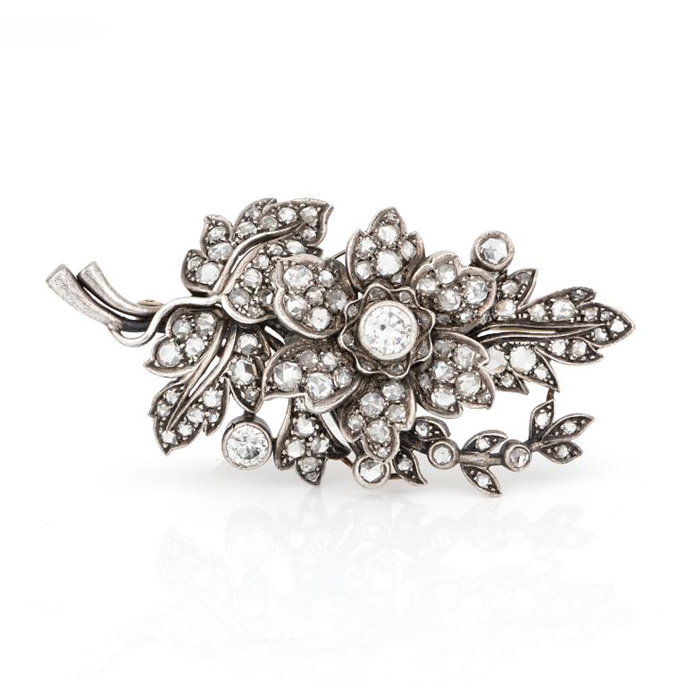 KVISTBROSCH med gammal och rosenslipade diamanter, troligen 1800-talets slut.