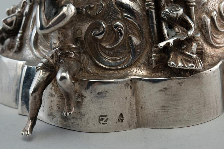 LJUSSTAKE, silver. Sannolikt Holland medlet på 1800 t. Franska importstämplar.