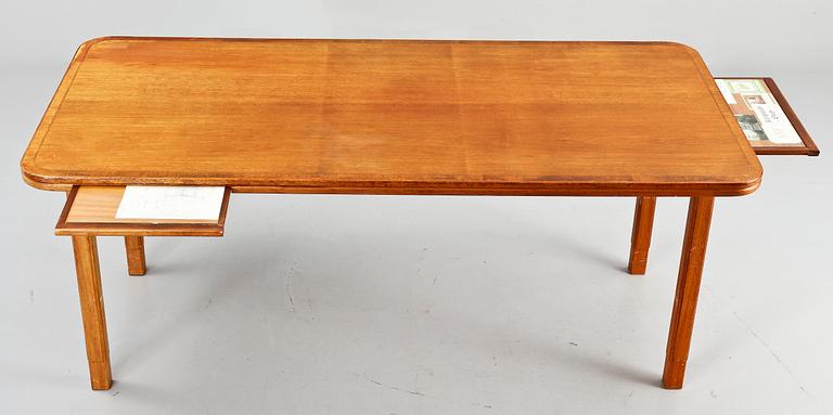 SKRIVBORD samt HURTS, Carl Malmsten, troligen 1940-talets andra hälft.