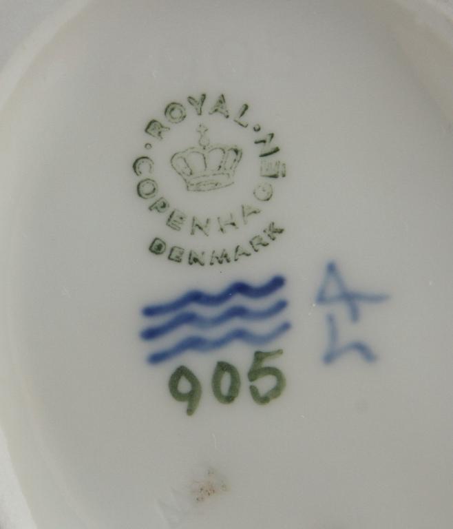 FIGURINER, 3 st och VASER, 3 st, Bing & Gröndahl och Royal Copenhagen.