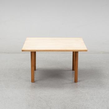 An oak coffee table by Hans J Wegner for Andreas Tuck.