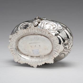 A German 18th century silver sugar casket, probably of Johann Kownatzky, Tilsit 1772.