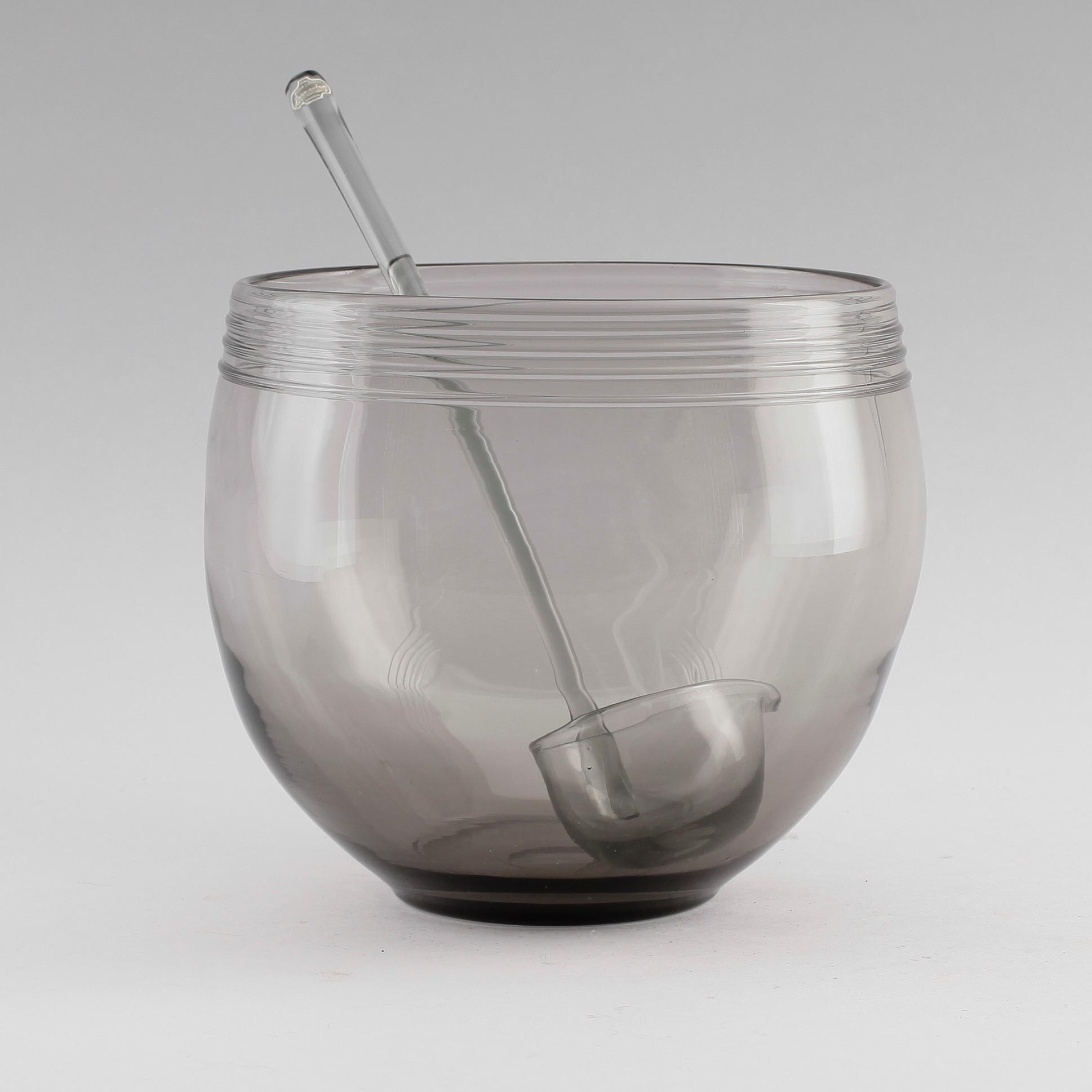 BÅLSKÅL SAMT SLEV, glas, Hovmantorp, 1900-talets andra hälft.