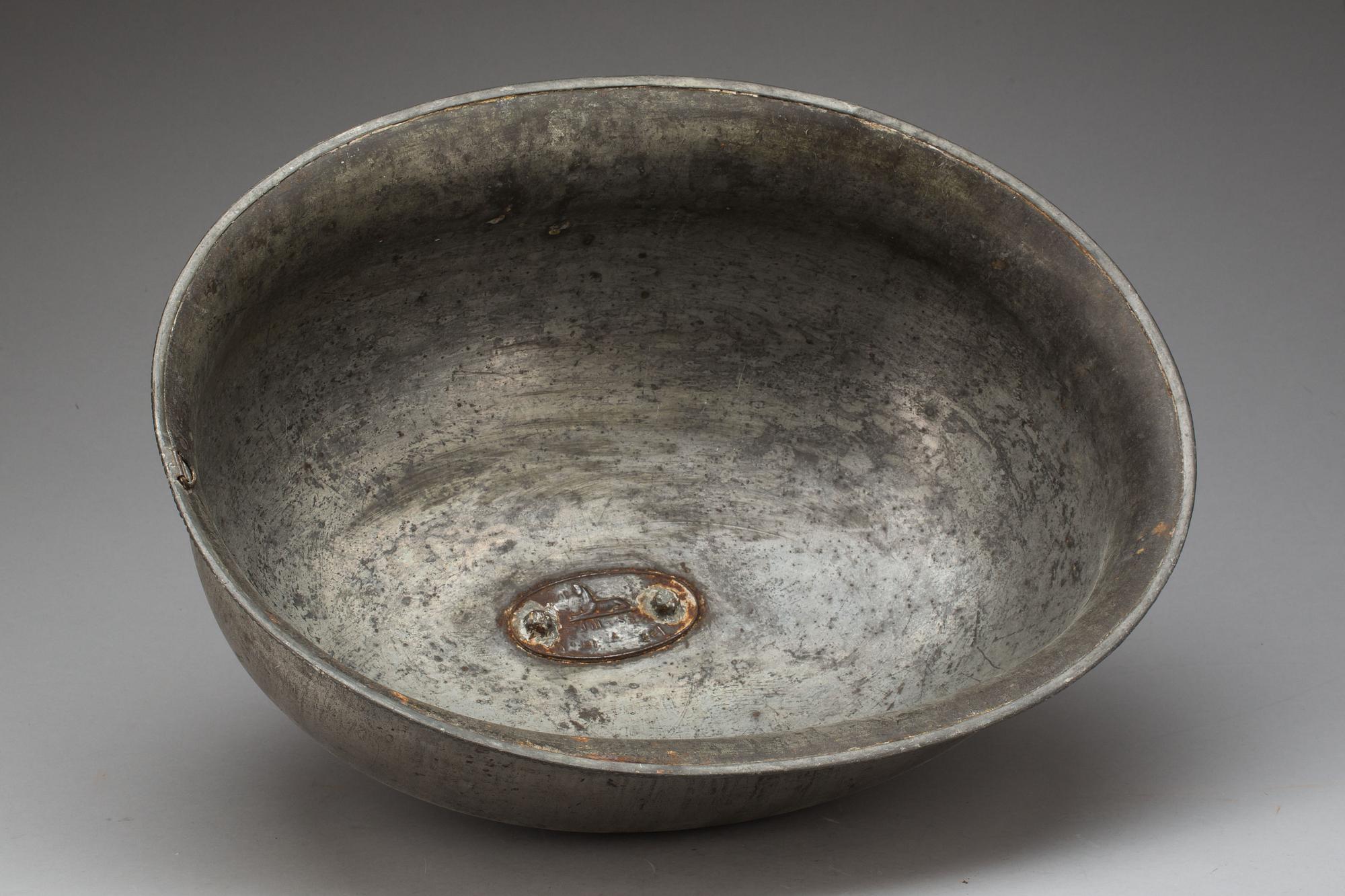 STEKHUV, metall och flintgods, 1800-talets mitt/andra hälft.