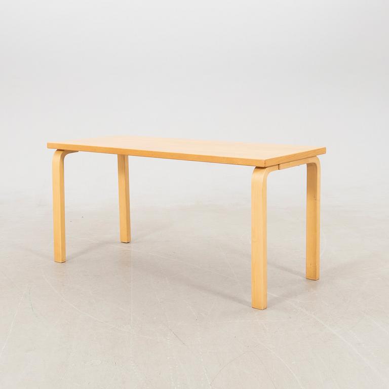 Alvar Aalto, dining table model no. 96 and 82 for Artek Finland, late 20th century/early 21st century.