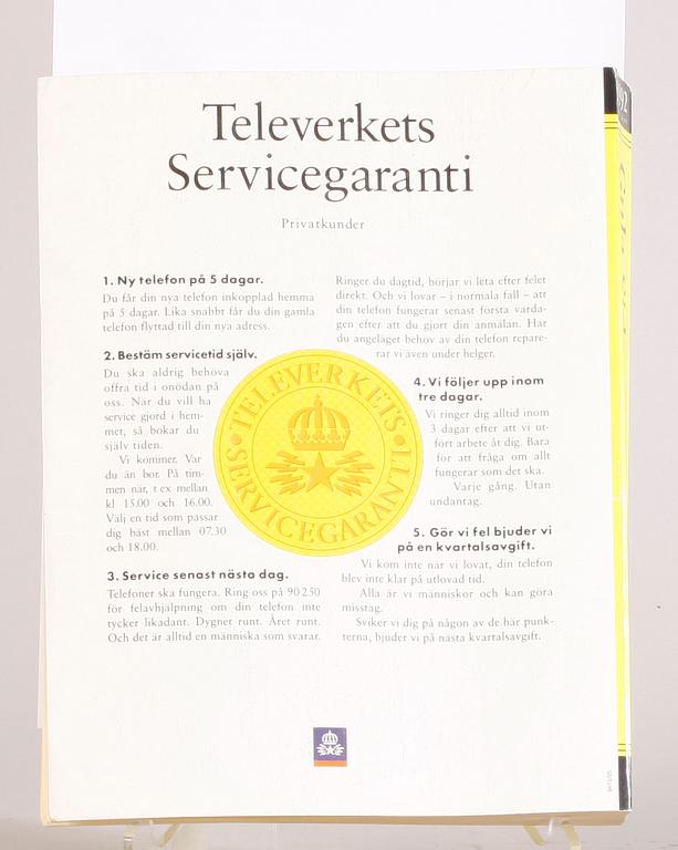 TELEFONKATALOG, omslagsdesign; Dan Wolgers.