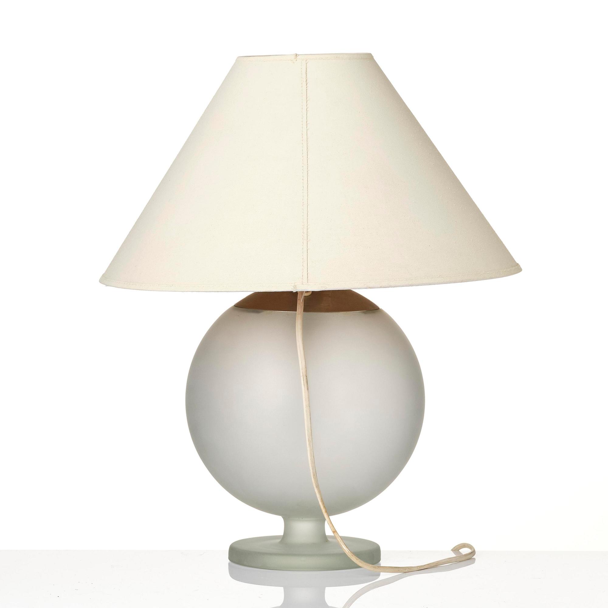 Harald Notini, a table lamp model "15206", Arvid Böhlmarks Lampfabrik, Stockholm, 1930s.