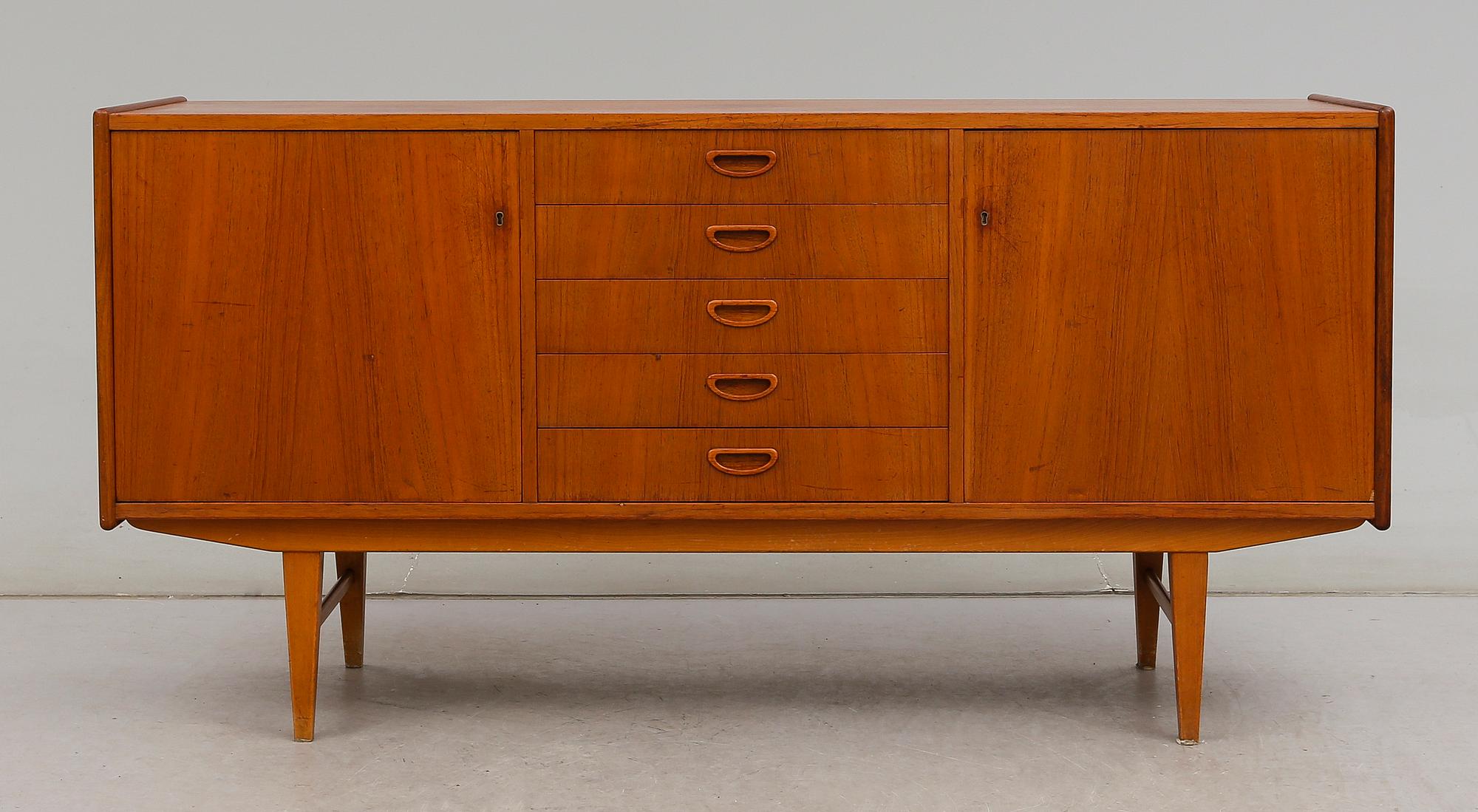 SIDEBOARD, 1900-talets andra hälft.