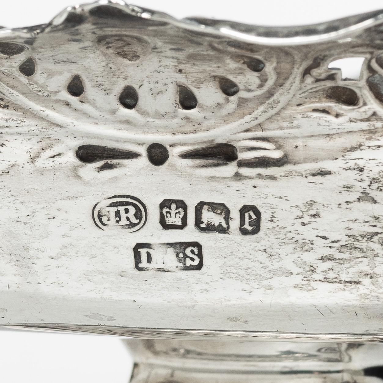 An English silver bowl, mark of John Round & Son Ltd, Sheffield, 1897.