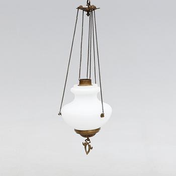 TAKAMPEL, glas och mässing, 1800-talets andra hälft. Höjd ca 36 cm.