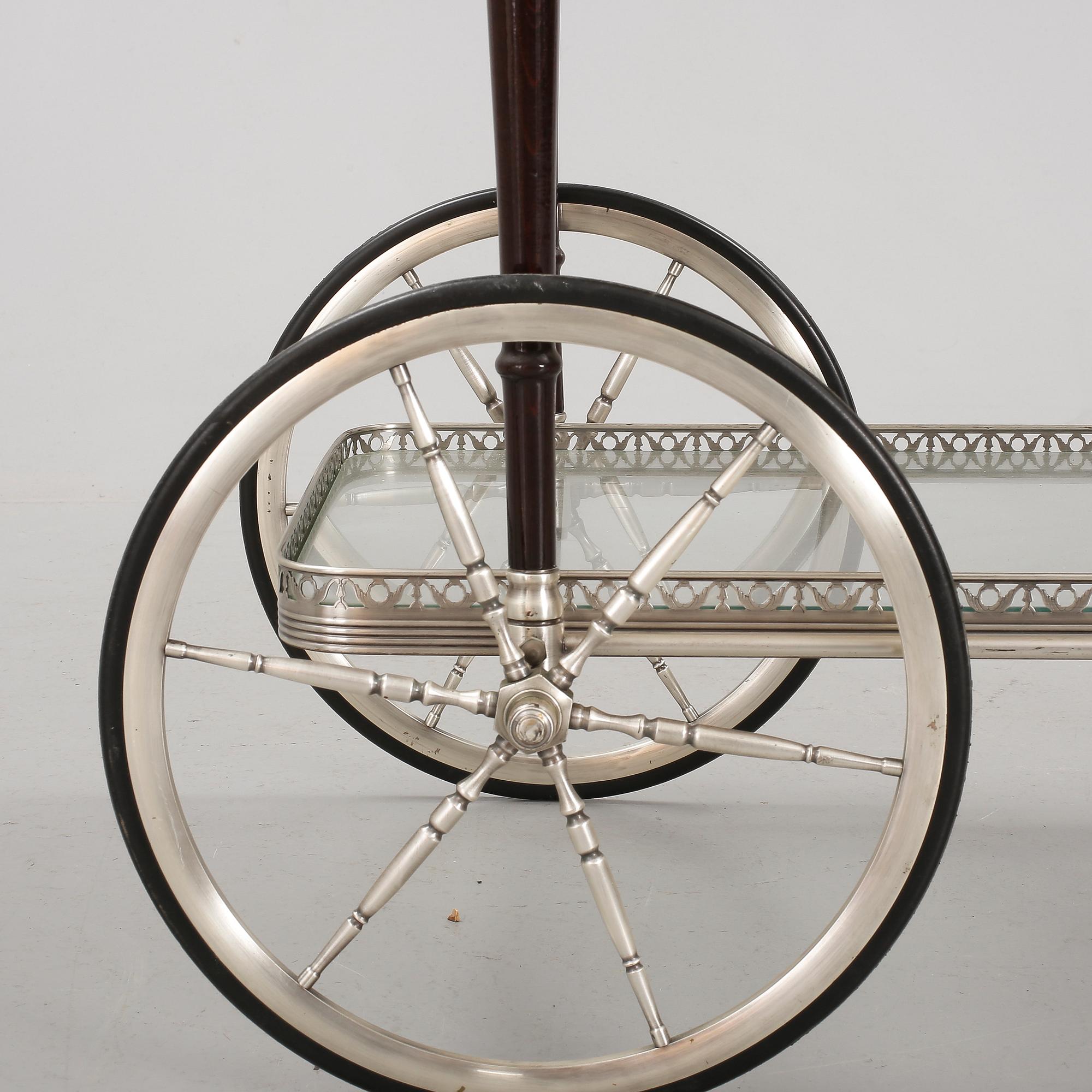 SERVERINGSVAGN, 1900-tal.