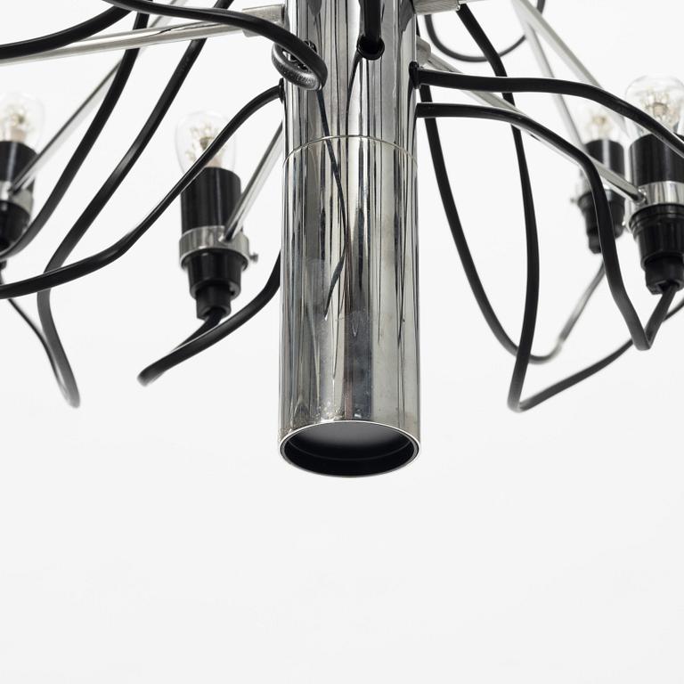 Gino Sarfatti, a model 2097/30 chandelier, Flos, Italy.