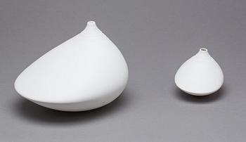 VASER, 2 stycken "Pollo", T Wirkkala, Rosenthal Studio-Linie.