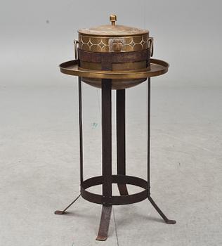 BÅLSKÅL på BENSTÄLLNING, WMF, 1900-talets första hälft.