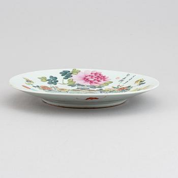 FAT, porslin. Kina, 1900-tal.