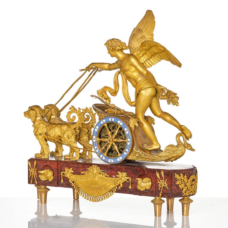 Bordspendyl, av André-Antoine Ravrio (bronsfabrikör verksam i Paris 1777 - 1814), Directoire.