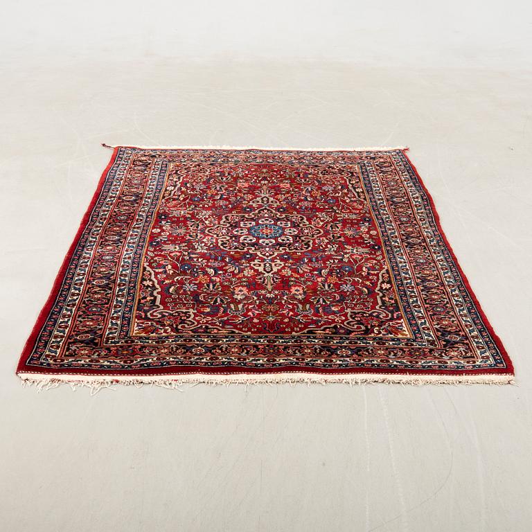 Carpet Oriental semi-antique approx. 220x150 cm.