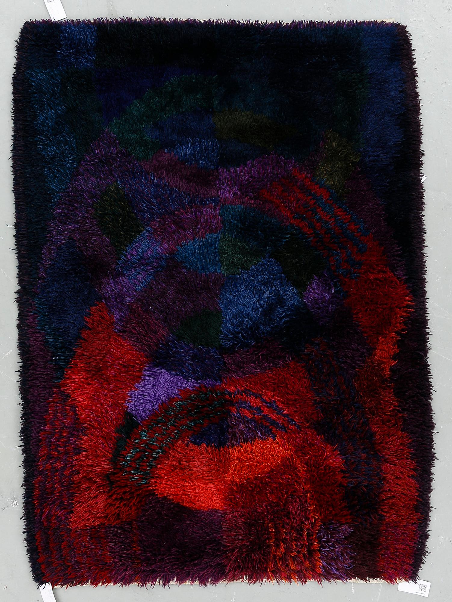 MATTA, rya, signerad BN. 1960-70-tal. Ca 163x120 cm.