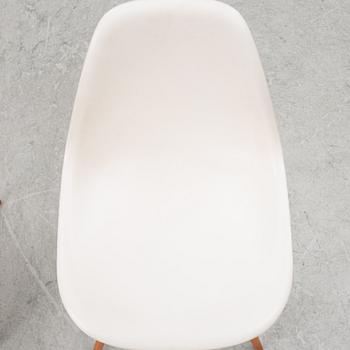 Charles & Ray Eames, stolar, 2 st, "Plastic Chair DSW", Vitra, 2010.