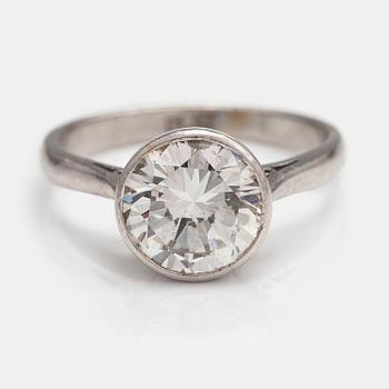 A platinum ring with a ca 2.45 ct brilliant cut diamond.