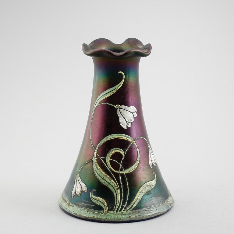 VAS, glas, möjligen Loetz, jugend, omkring år 1900.
