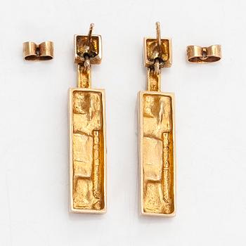 Björn Weckström, a pair of 14K gold 'Tundra' earrings for Lapponia.