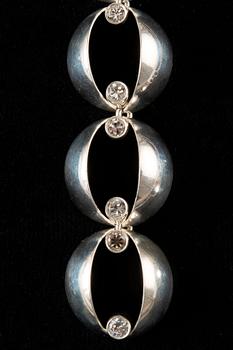 Elis Kauppi, HÄNGSMYCKE OCH ARMBAND, silver och bergskristaller, Kupittaan Kulta, 1960-tal. Vikt 55 g.