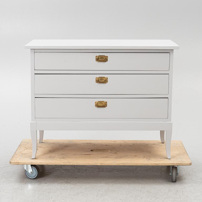 Chest of drawers, early 20th century,
