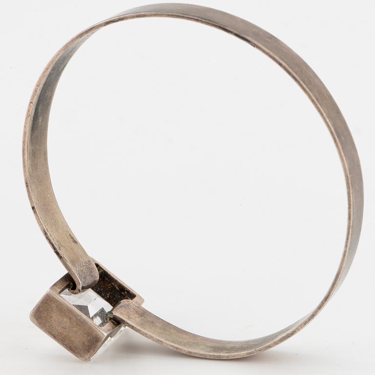Bangle, sterling silver with faceted rock crystal. Åke Lindström for Bengt Hallberg.