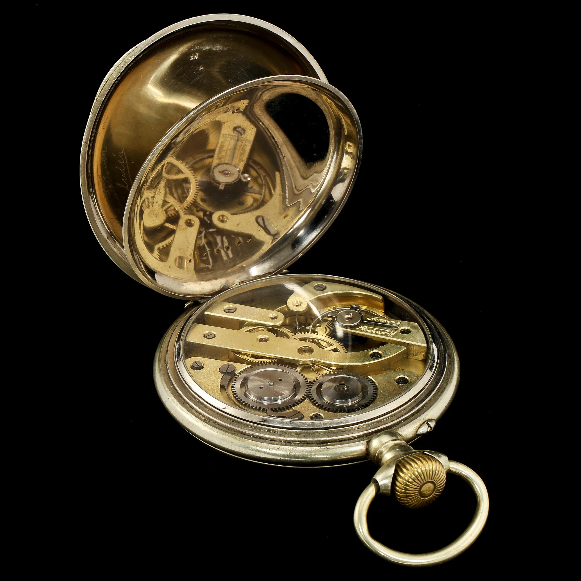 FICKUR, 3 st, varav två märkta Sola, silver resp Omega, 1900-tal.