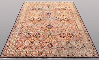 A RUG, Silke Kashmir, 274 x 182 cm.