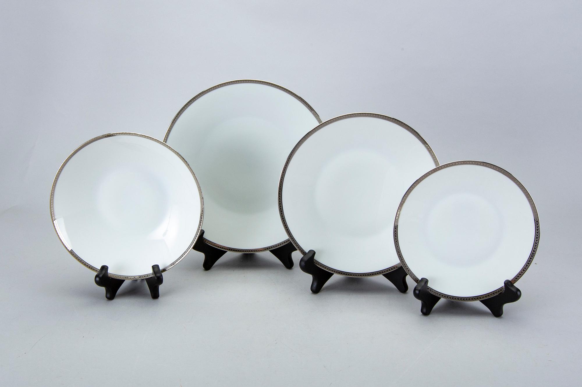 MATSERVIS, 61 delar, porslin, Hutschenreuther Hohenberg, 1900-talets mitt.