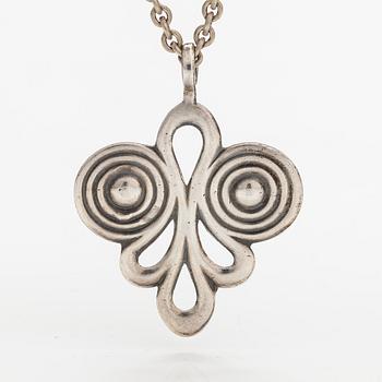 Halsband, silver, modell 50-1. Kalevala Koru, Helsingfors 1943.