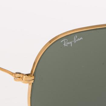 1980s RAY-BAN AVIATOR SUNGLASSES for Bausch & Lomb, USA.