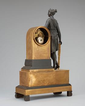 BORDSPENDYL. Frankrike, 1800-talets början. Empire.