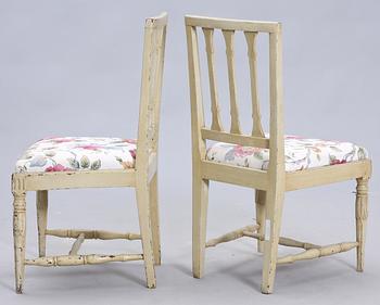 STOLAR ett par, sengustavianska, 1700-talets slut.