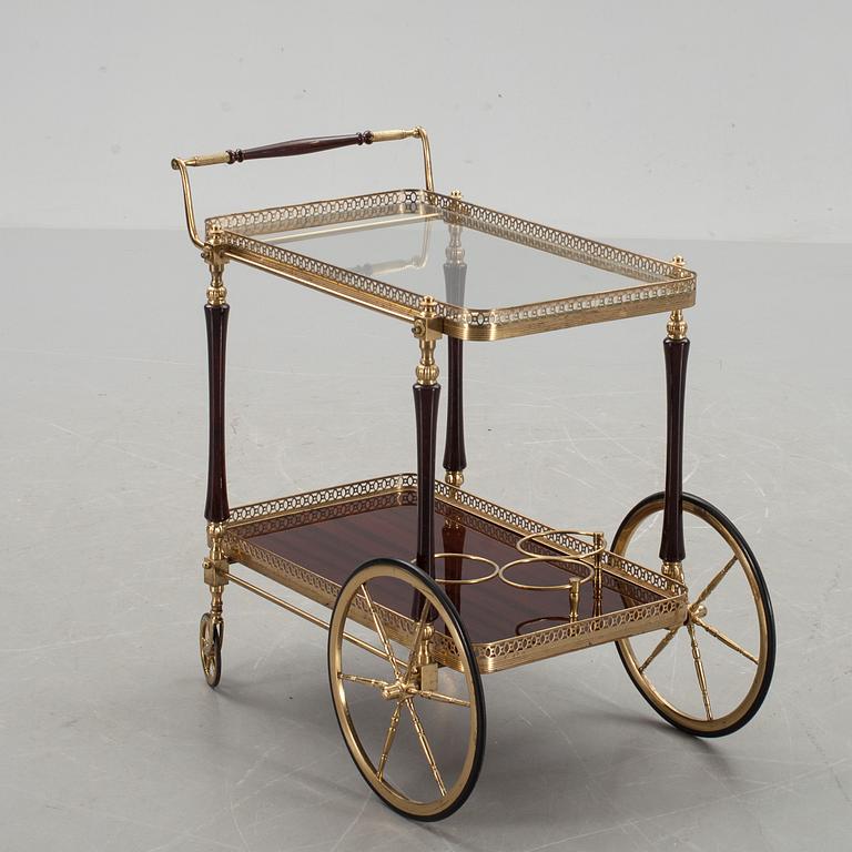 SERVERINGSVAGN, 1900-talets andra hälft.