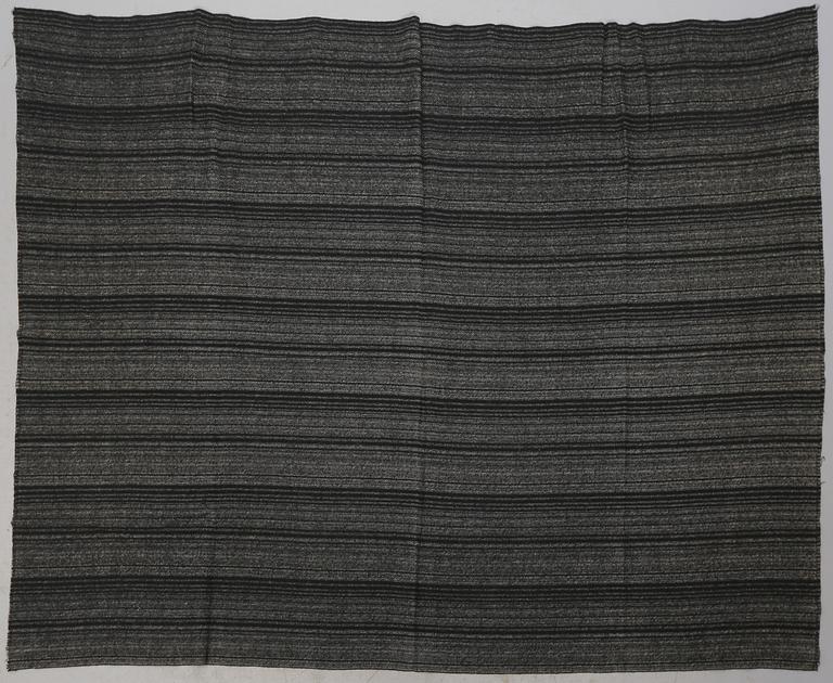PLÄDAR, 3 st, ull, mestadels Viola Gråsten, Tidstrand, 1900-talets andra hälft.