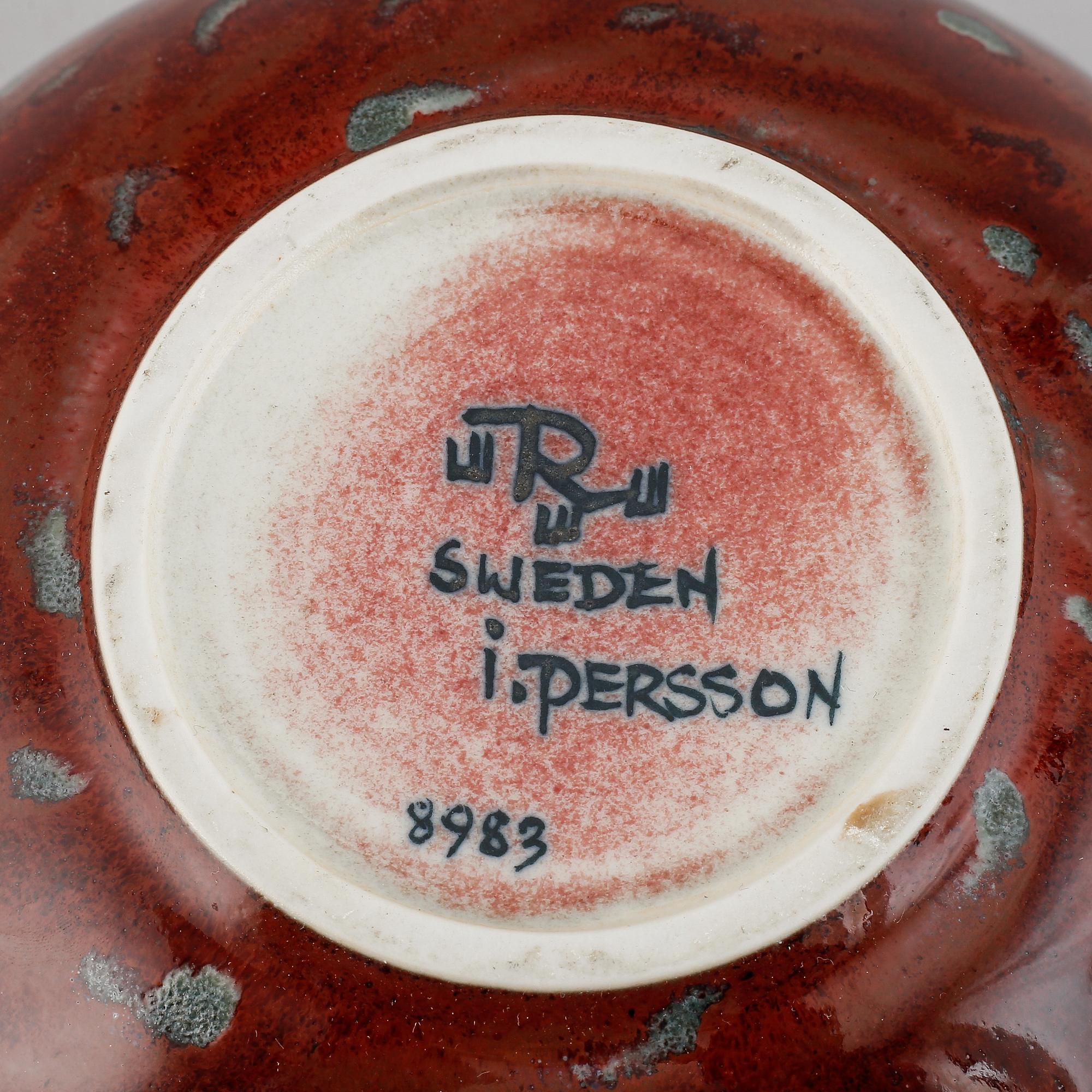 Inger Persson, skål, stengods, Rörstrand, numrerad 8983.